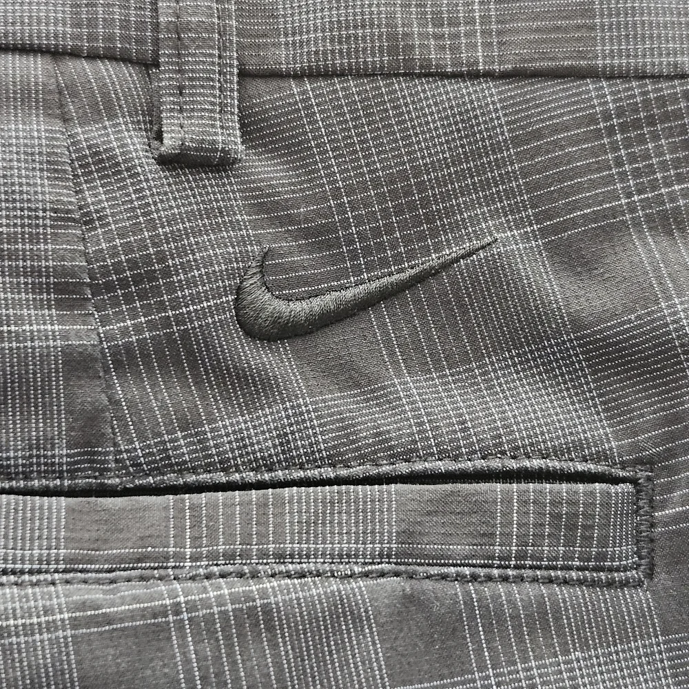 Nike Golf Fit Dry Pants Chino Pockets Black Gray Plaid Mens 36x32 Actual 36x28.5